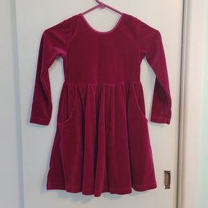 Hanna Anderson velvet dress size 120 (6-7)
